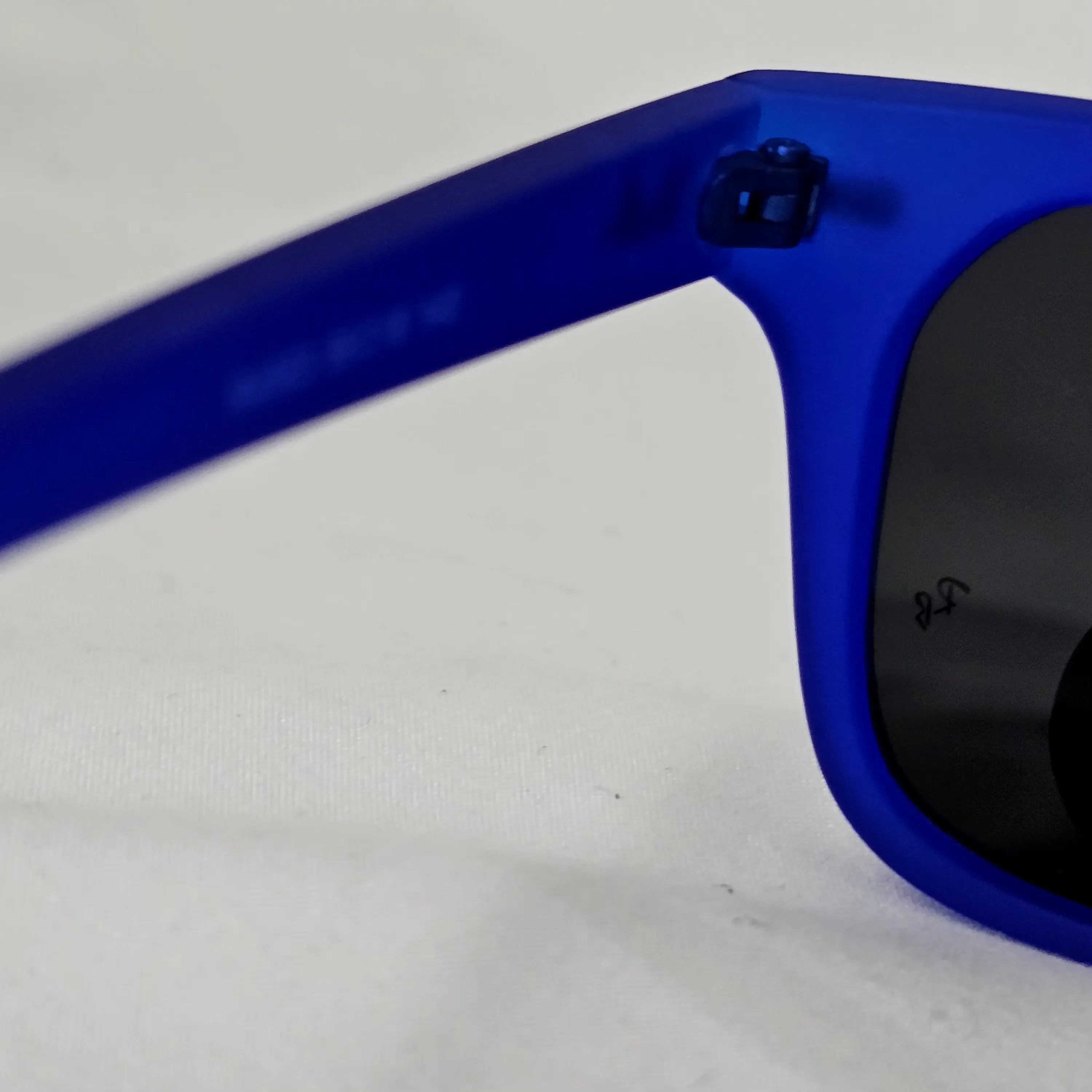 نظارة ري بان R4568 Polarized وي فاير - Image 14