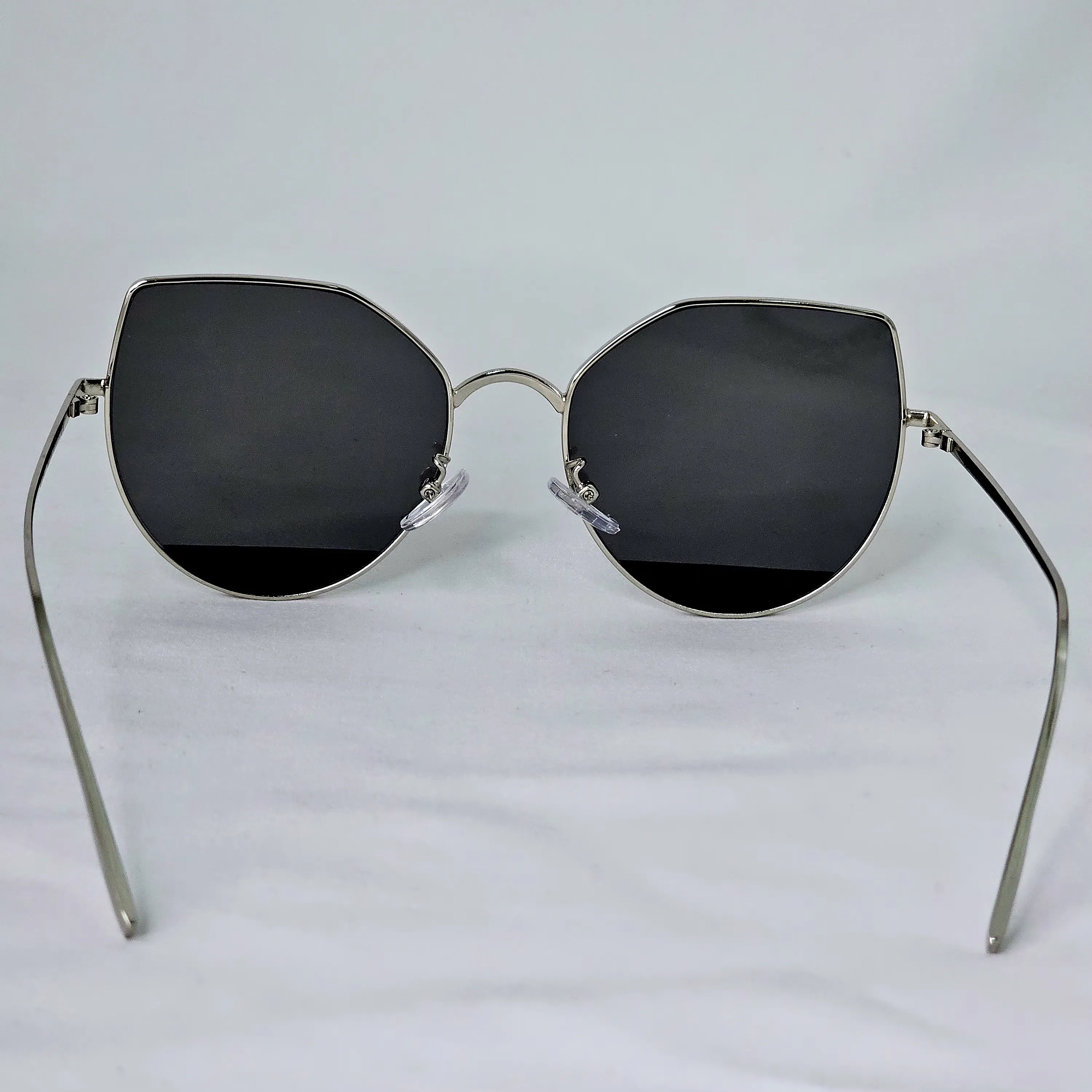 Gentle Monster US101 Sunglasses. - Image 5