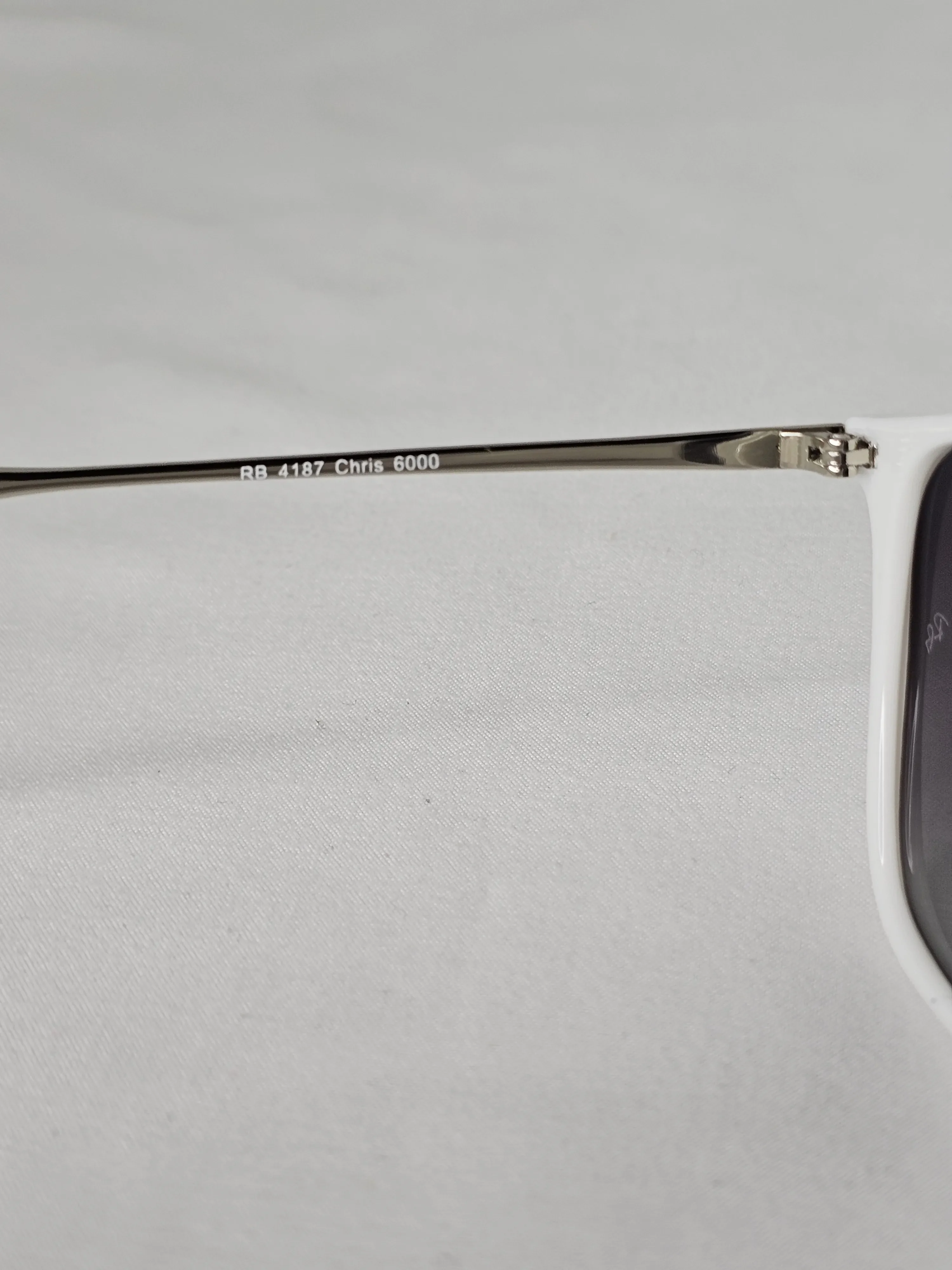 Ray-Ban Chris Classic 2026 - Image 4