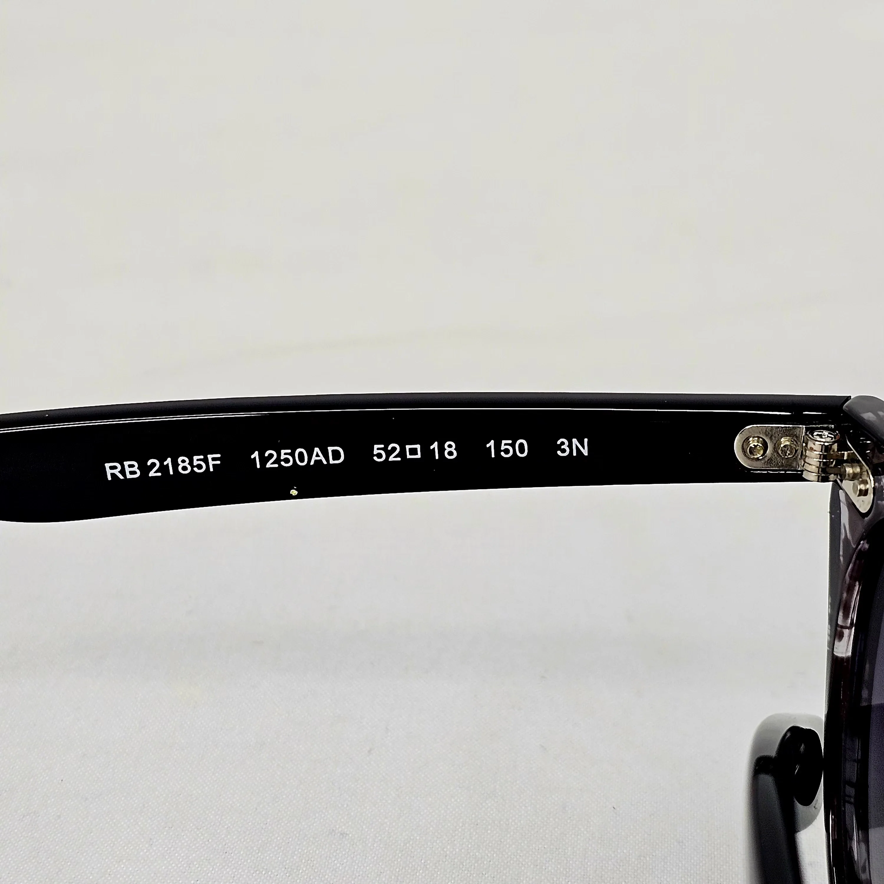 Ray-Ban RB 2185F Wayfarer II - Image 12