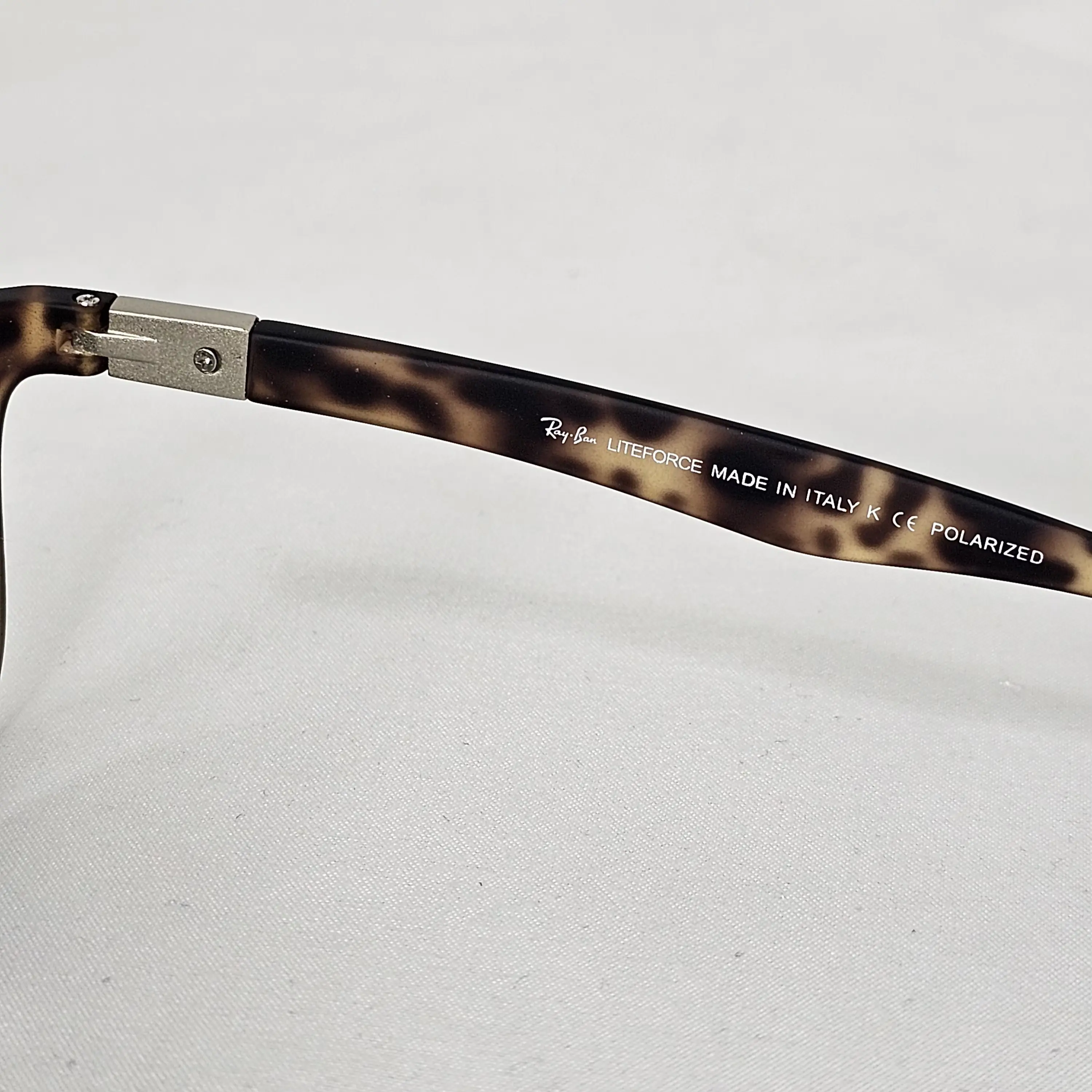 Ray-Ban RB4215-F Liteforce - Image 6